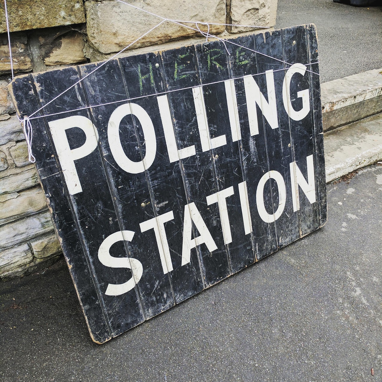 Election Officials Warn of Acute Poll-Worker Shortages Ahead of November